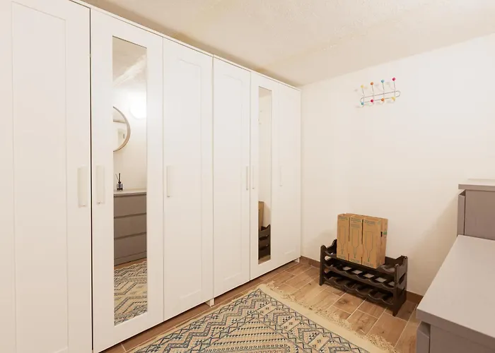 Apartament Chic & Modern Flat Just 450 Mt From Centrale Fs Mediolan
